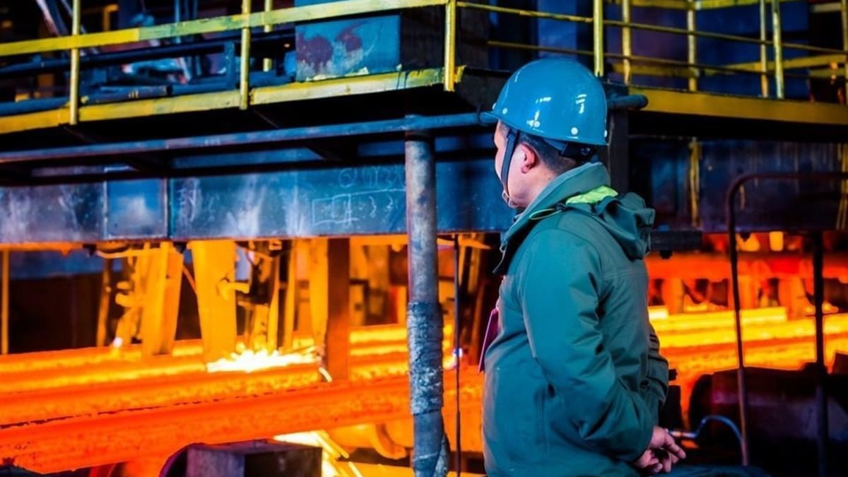 Espírito Santo lidera crescimento da produção industrial no país