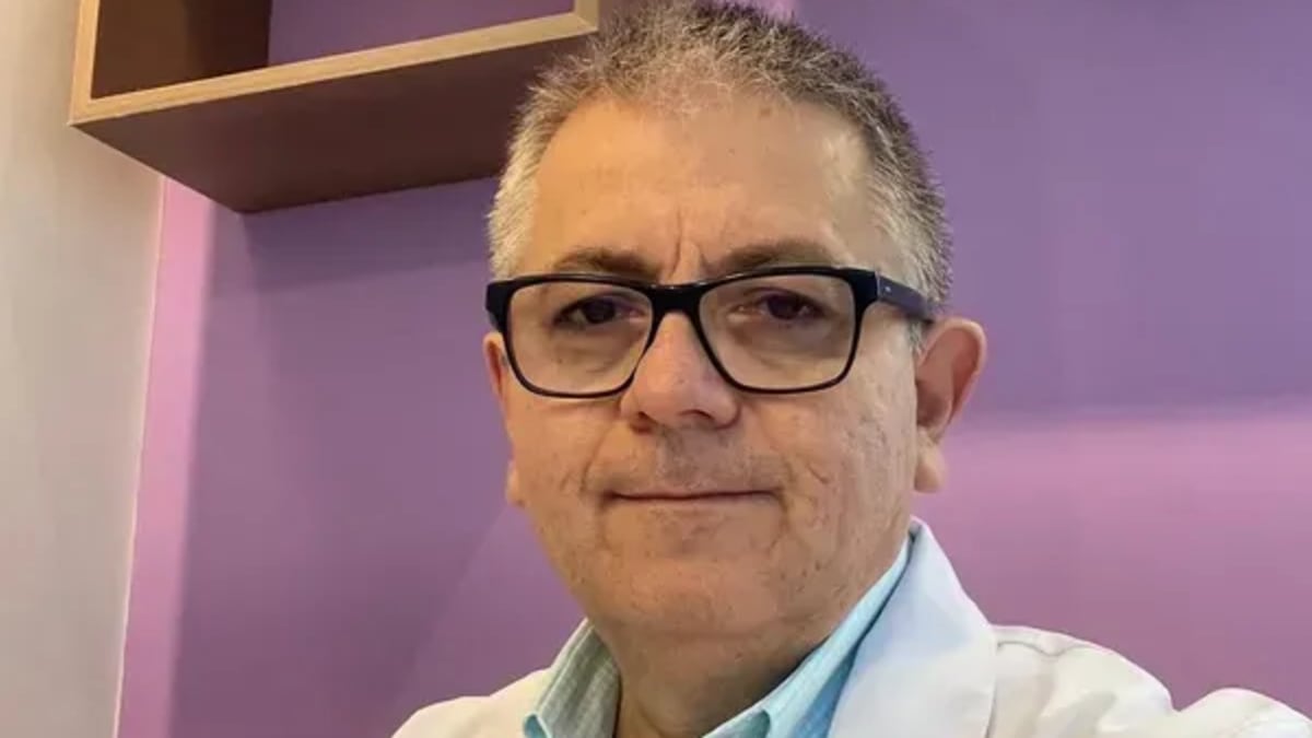 Ginecologista preso por suspeita de filmar pacientes é solto em Salvador