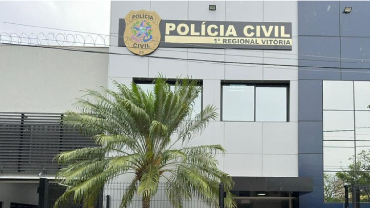 Sociólogo é preso por injúria racial e ameaças com faca em Vitória
