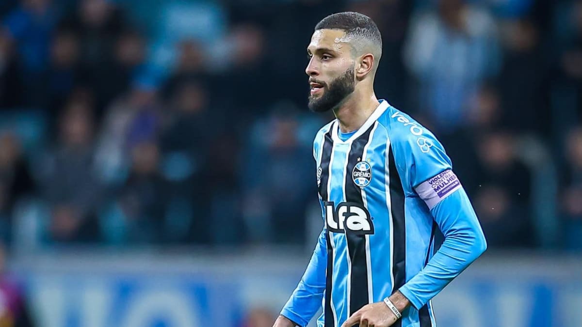 Vitória define situação de Wagner Leonardo após negociar com o Grêmio