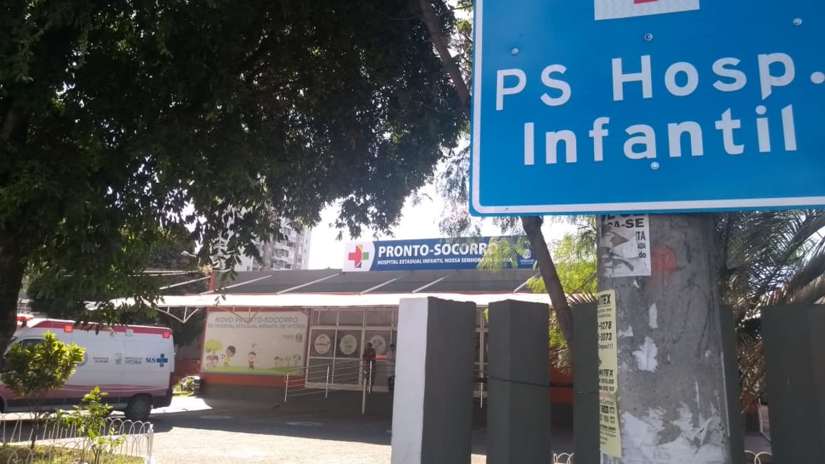 Adolescente é baleado com oito tiros e resgatado pela PM na Serra