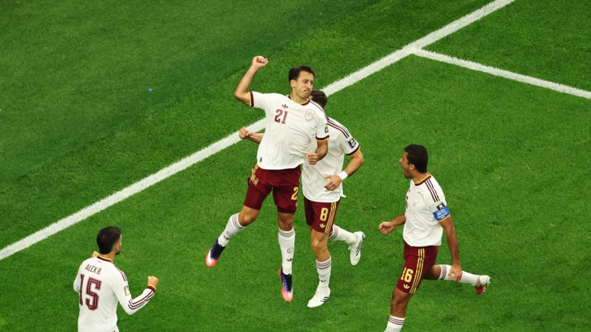 Espanha anula ataque da França, aproveita chances e avança à decisão da Copa