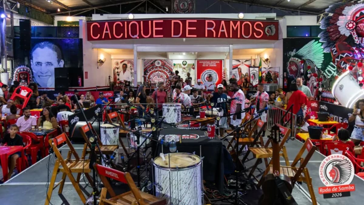 Cacique de Ramos recebe lançamento do livro "Mora na Filosofia", que transforma letras de samba em contos