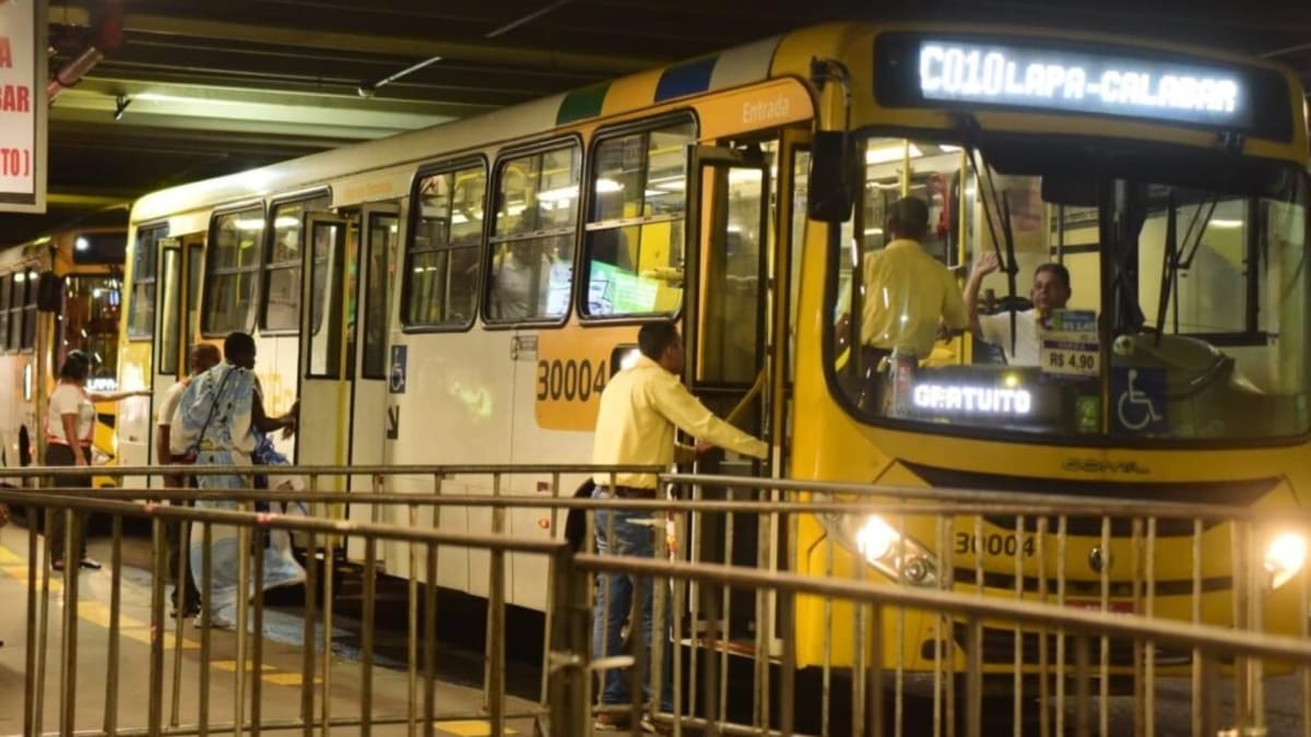 Estação da Lapa em Salvador altera pontos de embarque de ônibus por obras no terminal