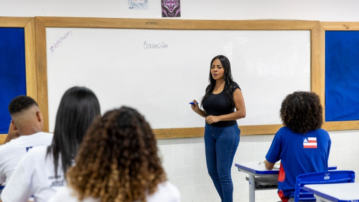 Bahia convoca 180 professores para Educação Básica e Profissional com prazo para entrega de documentos