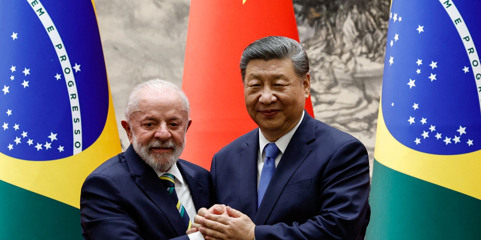 Lula e Xi Jinping discutem acordo comercial entre Brasil e China