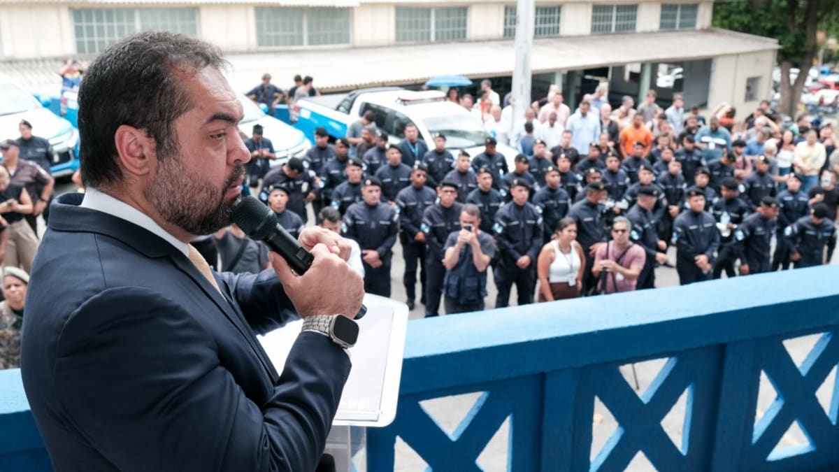 Pesquisa aponta desaprovação de 54% ao governo de Cláudio Castro no Rio de Janeiro
