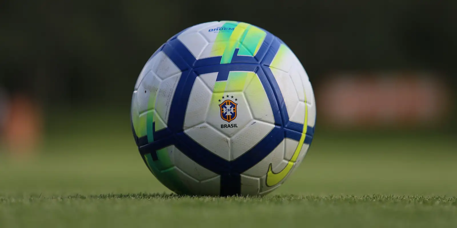 Rodada 20 do Brasileirão mantém liderança e zona de rebaixamento estável