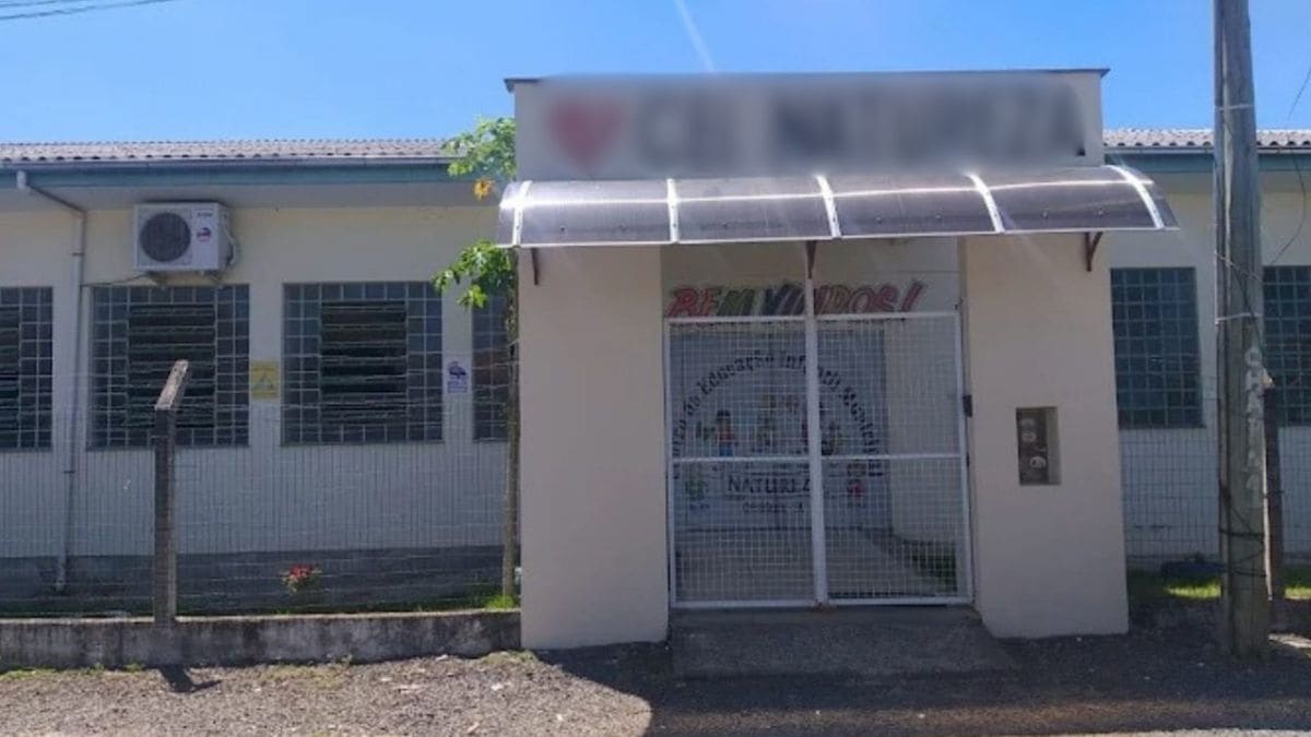 Professora é autuada em flagrante após incidente em centro de educação infantil em Criciúma