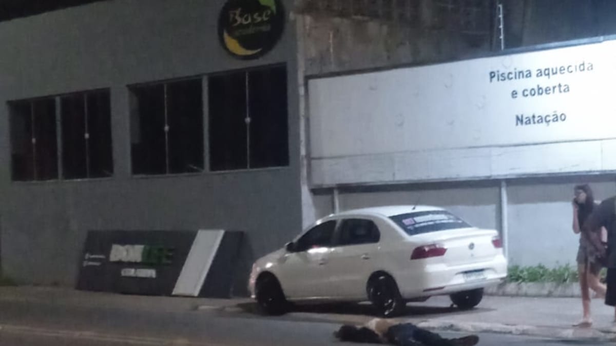 Homem sofre atropelamento e é socorrido com lesões graves em via pública