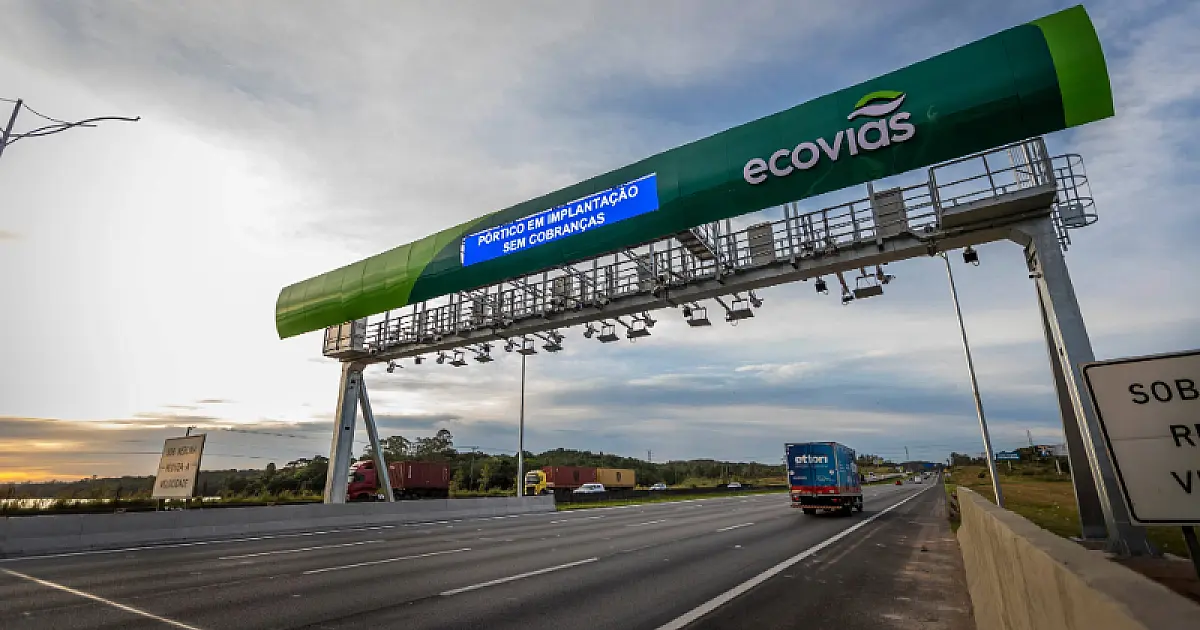 Pórtico da Rodovia dos Imigrantes será reposicionado para melhorar deslocamentos locais e tarifa