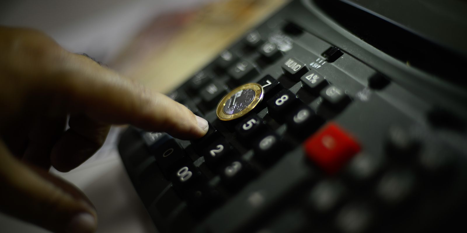 Inflação prévia em julho registra leve alta de 0, 06%