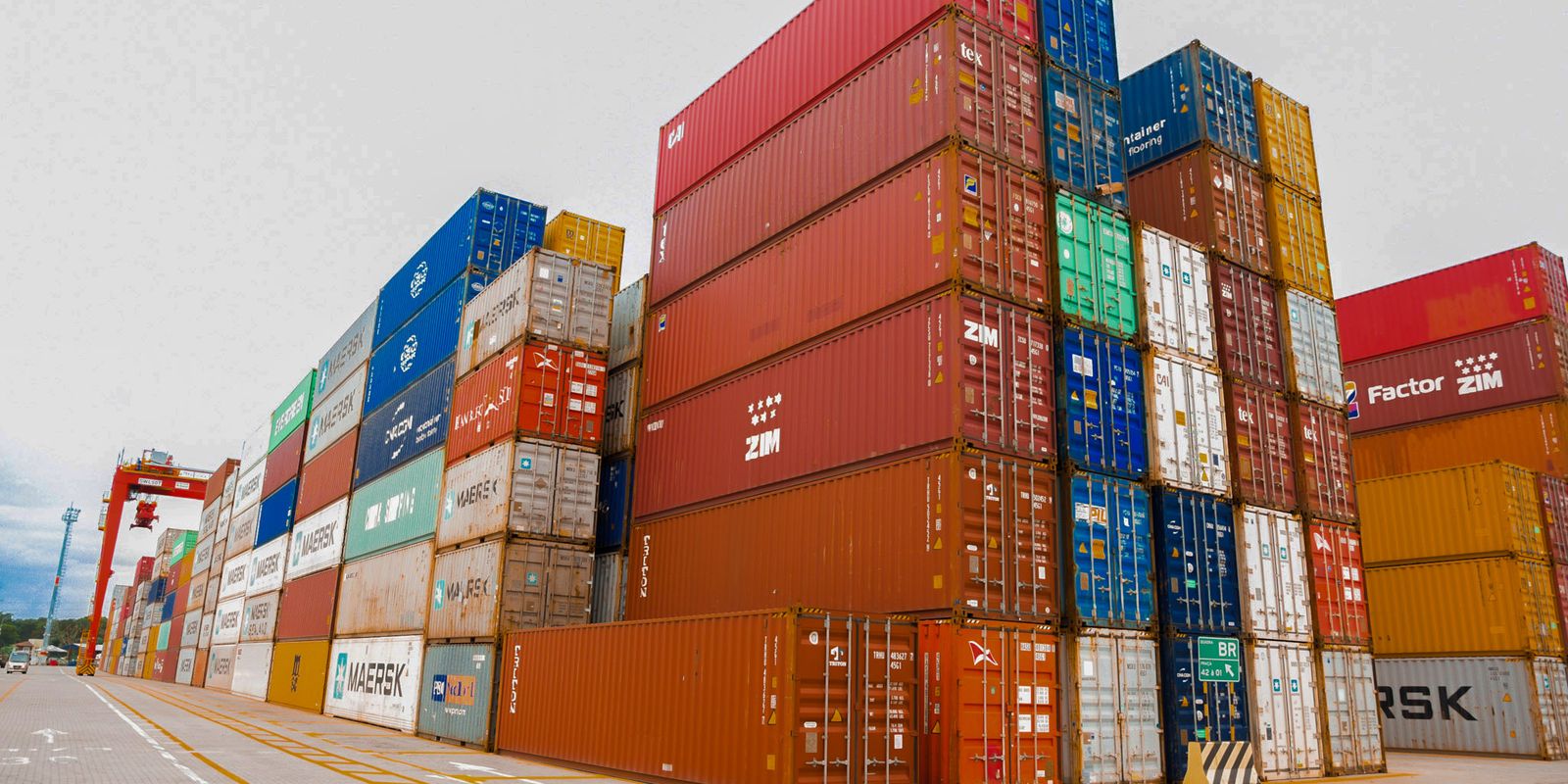 Exportações recordes em junho reduzem déficit das contas externas do Brasil
