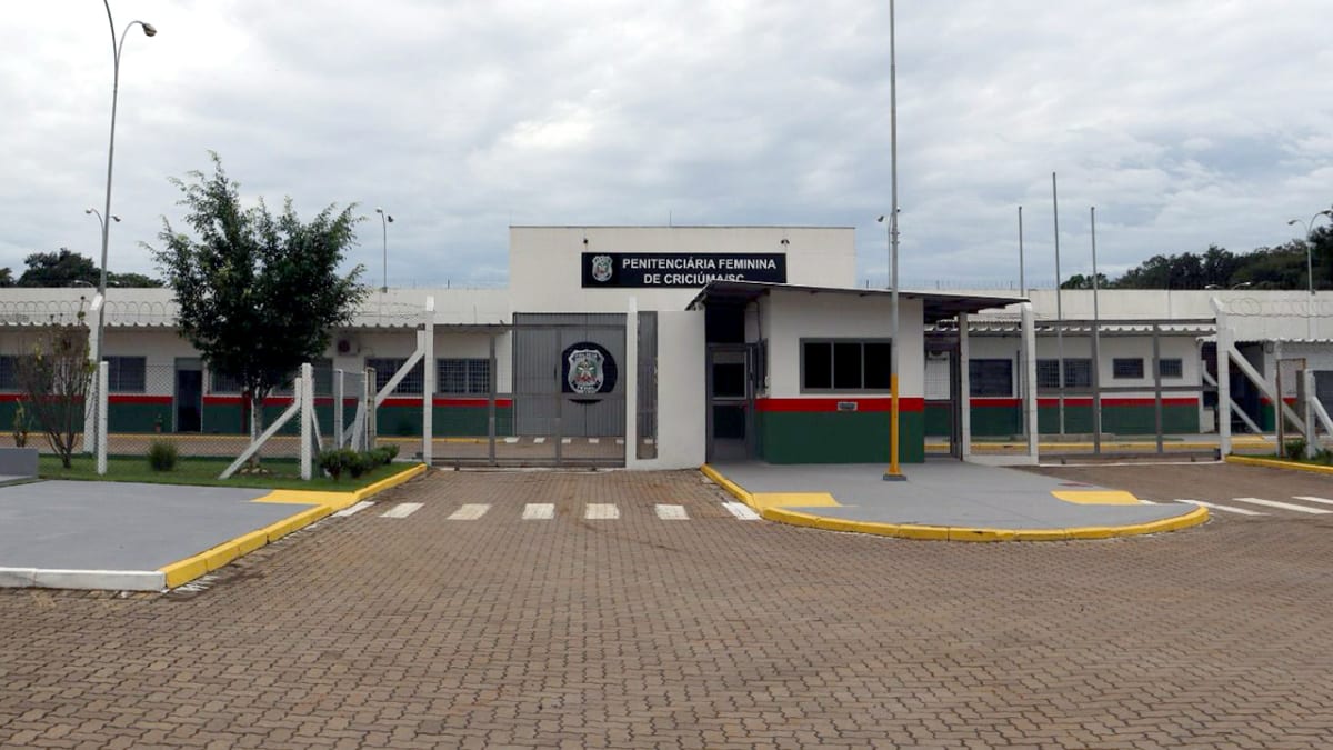 Detenta morre por parada cardiorrespiratória em penitenciária de Criciúma