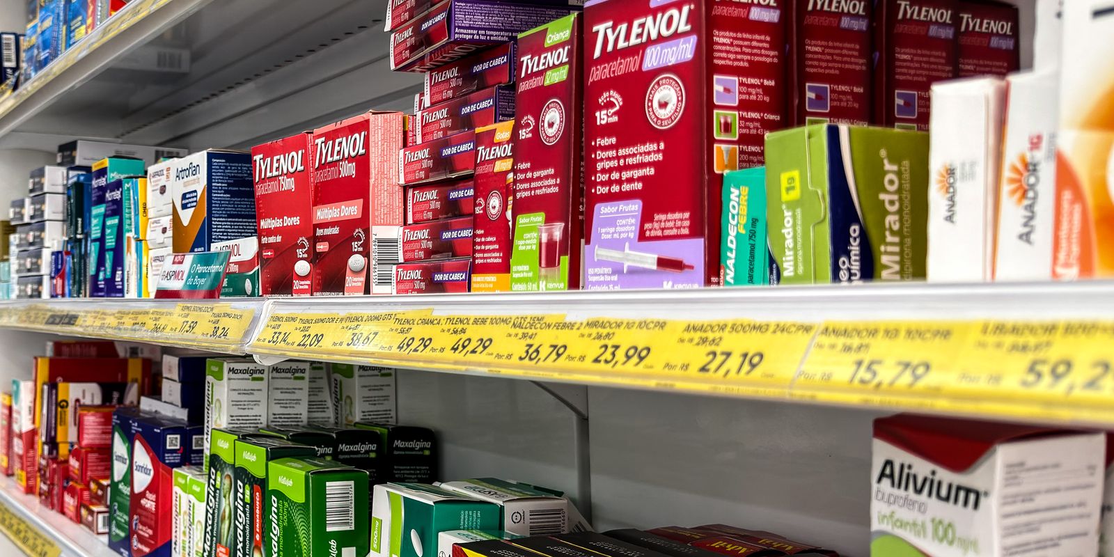 Máquinas automáticas vendem medicamentos irregularmente em condomínios