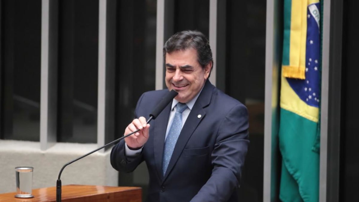 PL decide não lançar candidato ao governo de Minas Gerais e avalia apoio a senador Cleitinho Azevedo