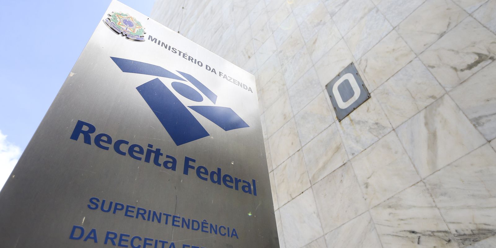 Receita Federal amplia lista de devedores no setor de combustíveis