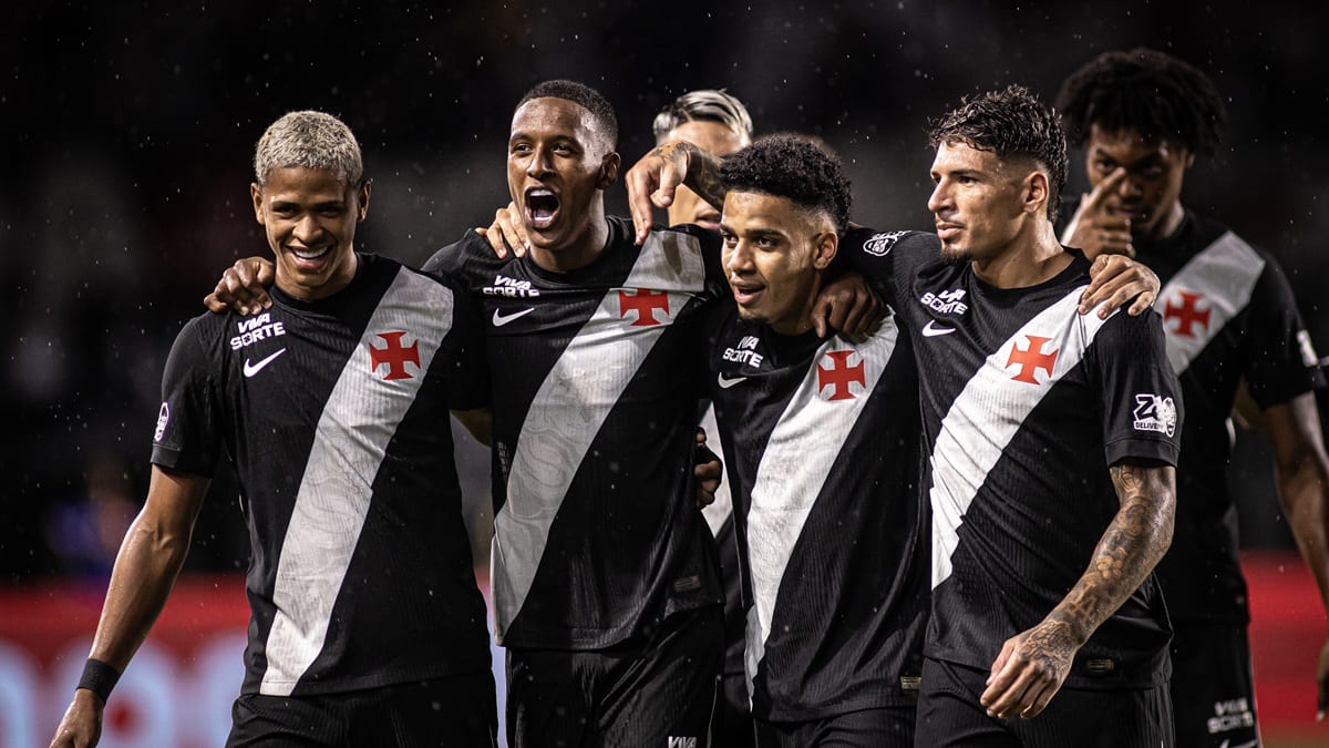 Huracán demonstra interesse em Alan Saldivia, zagueiro do Vasco da Gama