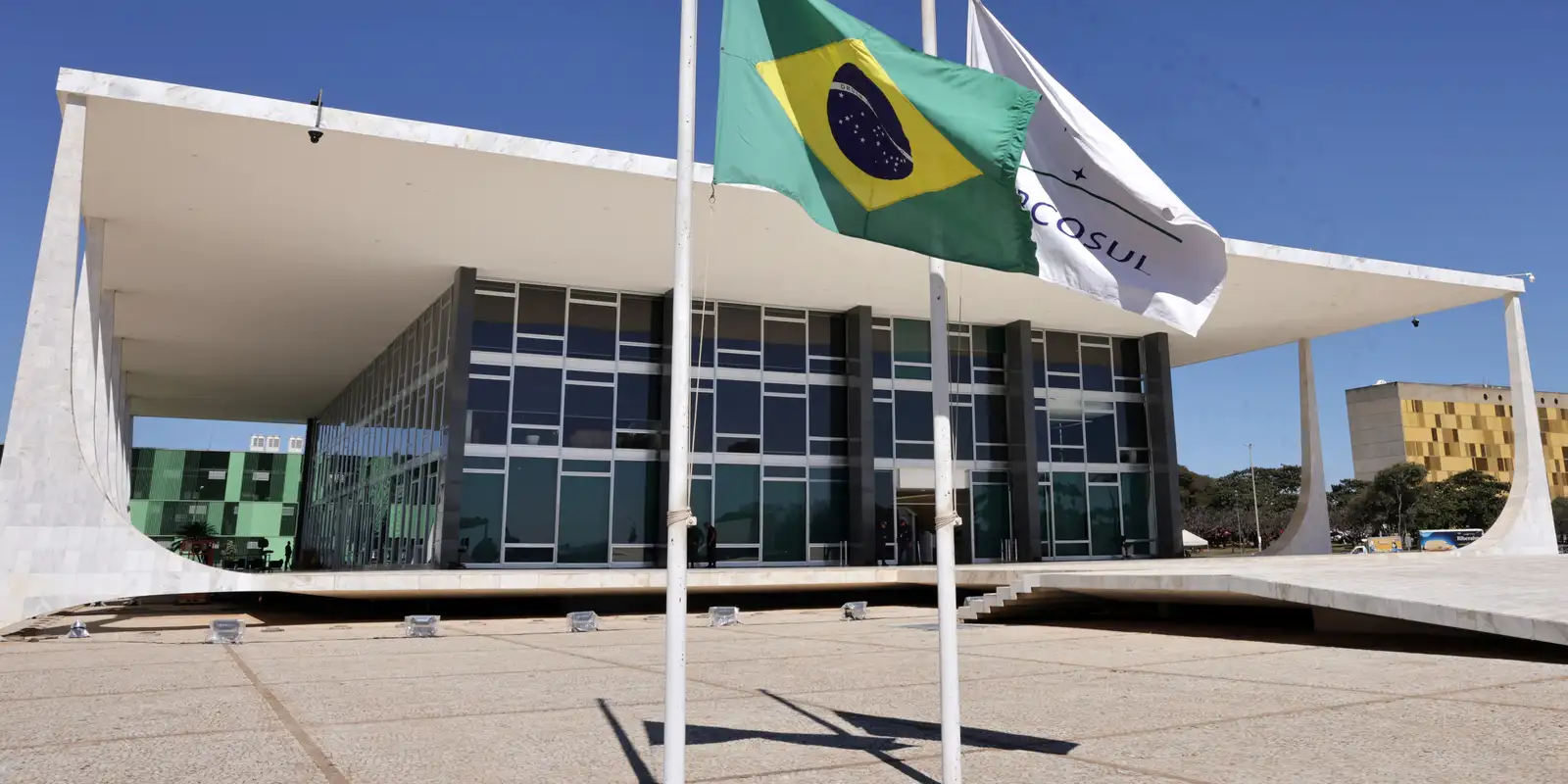Defesa de Bolsonaro nega autorização para deepfake em vídeo do PL