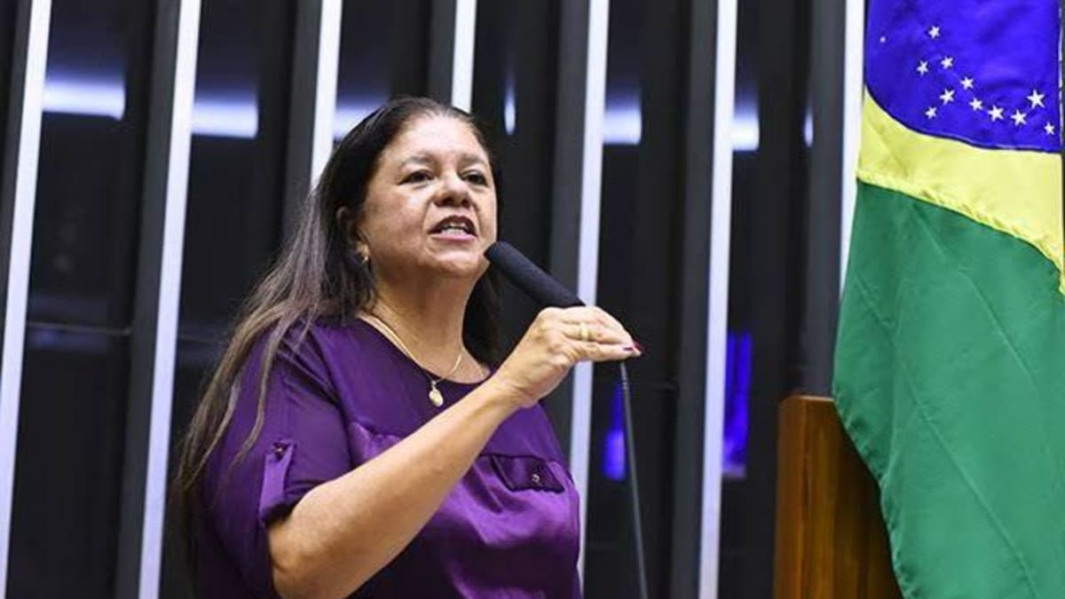 Projeto de lei propõe direito ao parto normal com analgesia peridural no SUS