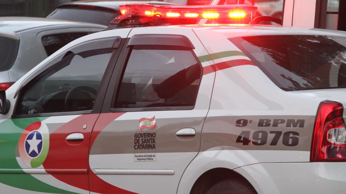 Idosa é trancada em banheiro durante assalto em Blumenau