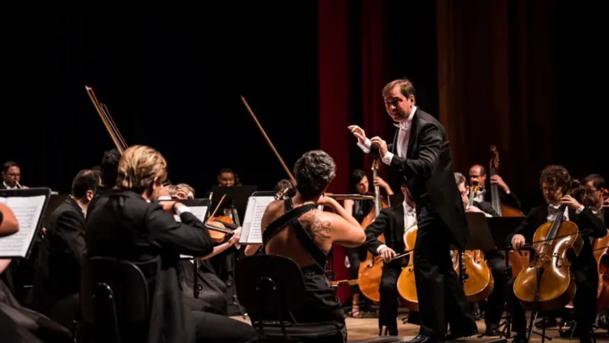 Camerata Florianópolis apresenta concerto As Quatro Estações no Teatro Ademir Rosa