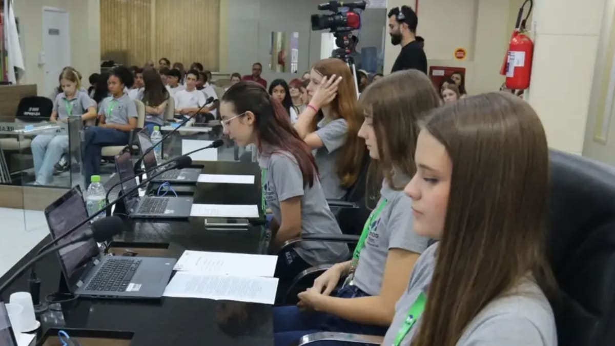 Jaraguá do Sul cria Comcidade Jovem para ampliar participação política da juventude