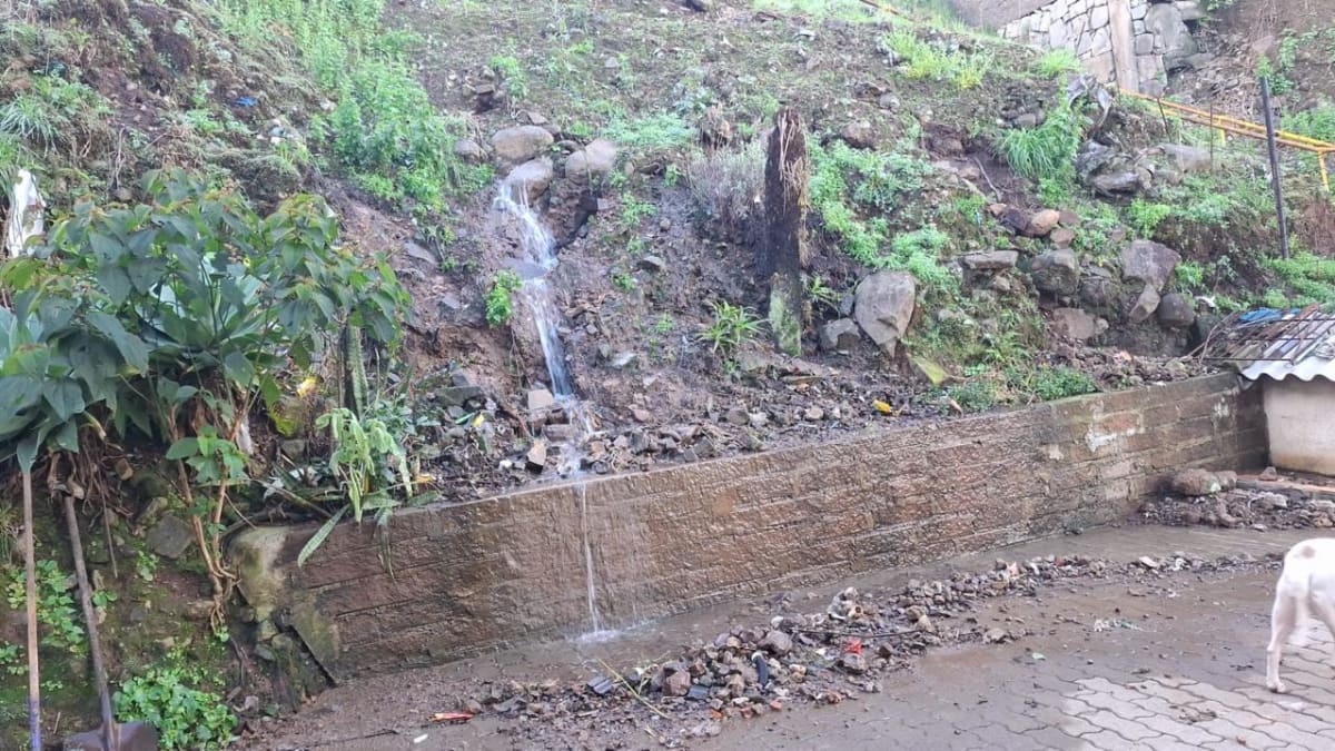 Moradores relatam situação crítica após chuvas intensas e cobram solução da prefeitura