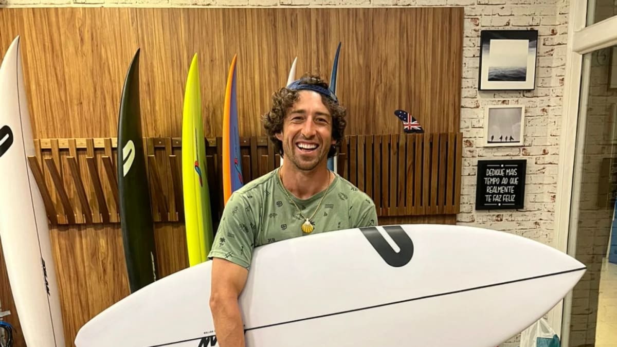 Surfista de Florianópolis é indicado ao Oscar das ondas gigantes em 2026