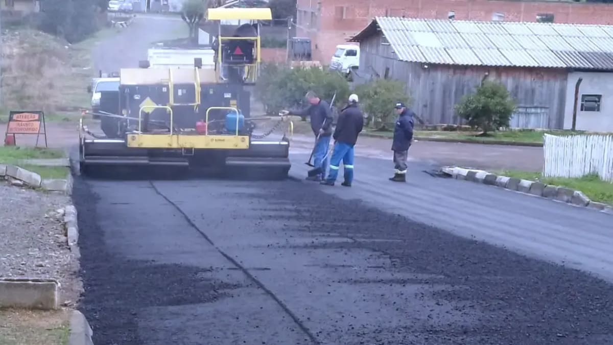 Prefeitura de Lages assume diretamente pavimentação de ruas após descumprimento de contratos