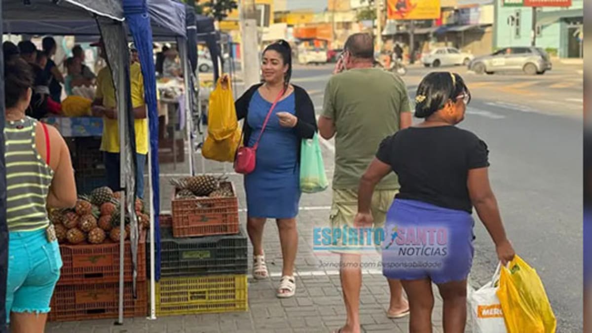 Feira da Agricultura Familiar muda para novo espaço ao lado da Prefeitura em Cidade Nova