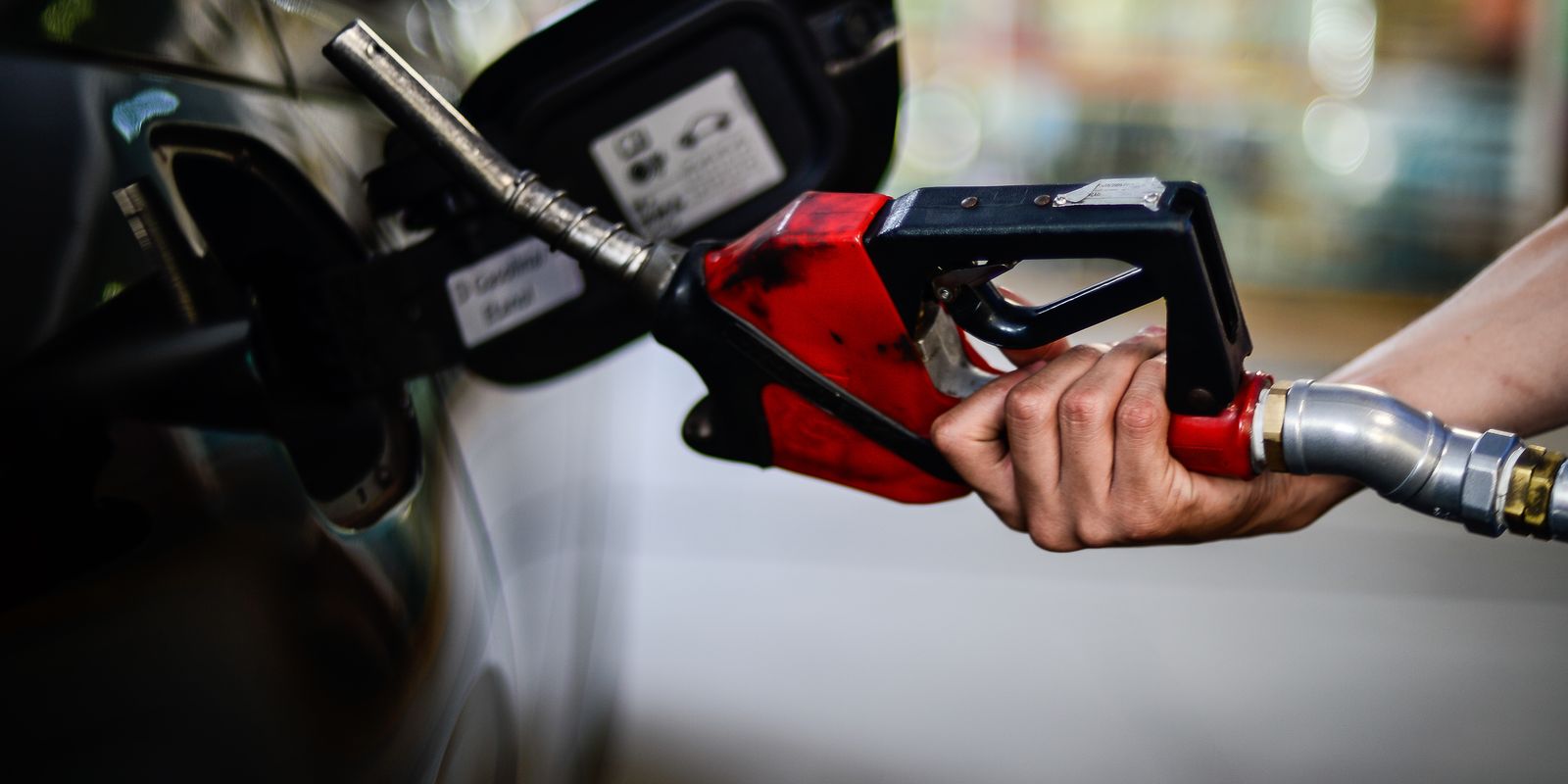 Gasolina terá 32% de etanol a partir deste sábado
