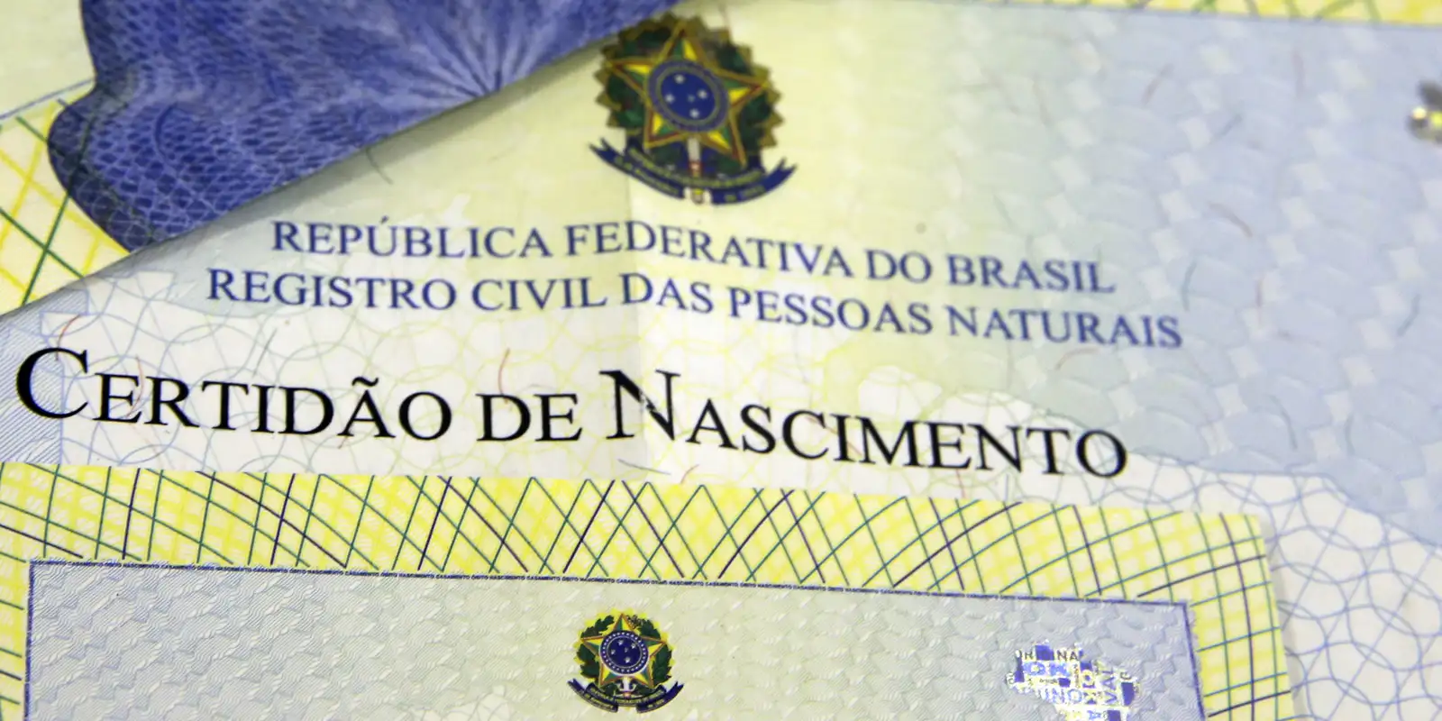 Defensoria Pública realiza campanha para reconhecimento de paternidade na estação Carioca