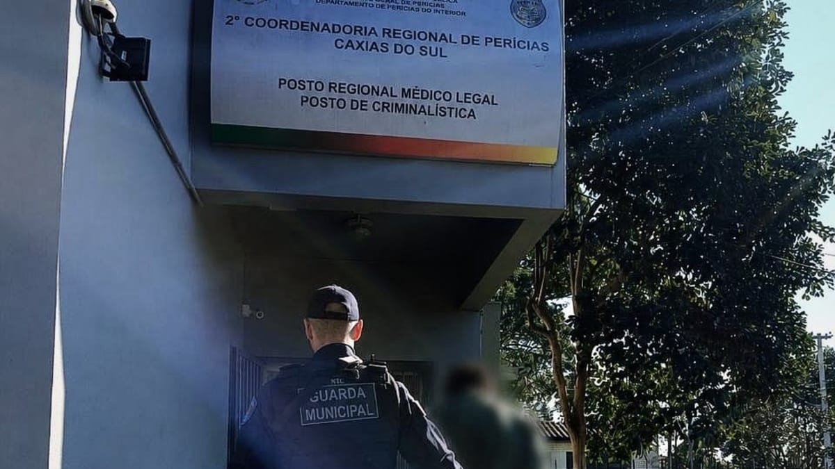 Dois homens são presos em Caxias do Sul por mandados de prisão em aberto