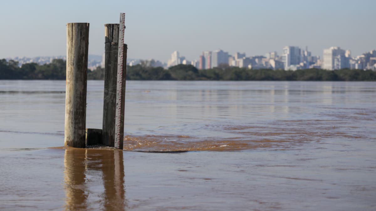 Dez estações de monitoramento de rios no Rio Grande do Sul estão acima da cota de inundação