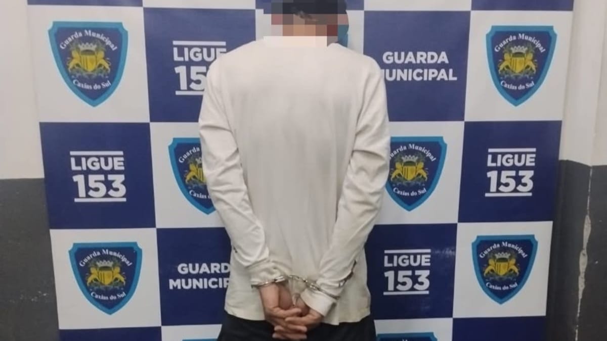 Homem é preso por furto em bar no Centro de Caxias do Sul