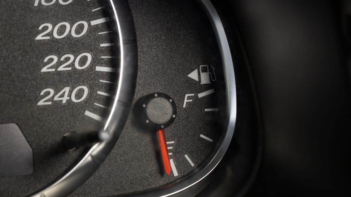 Ministério de Minas e Energia aprova uso ampliado da gasolina E32 no Brasil