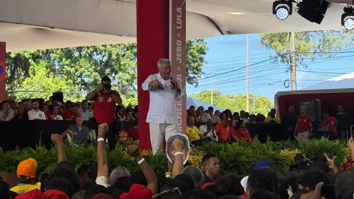 Senador Otto Alencar critica oposição durante convenção da Federação Brasil da Esperança em Salvador