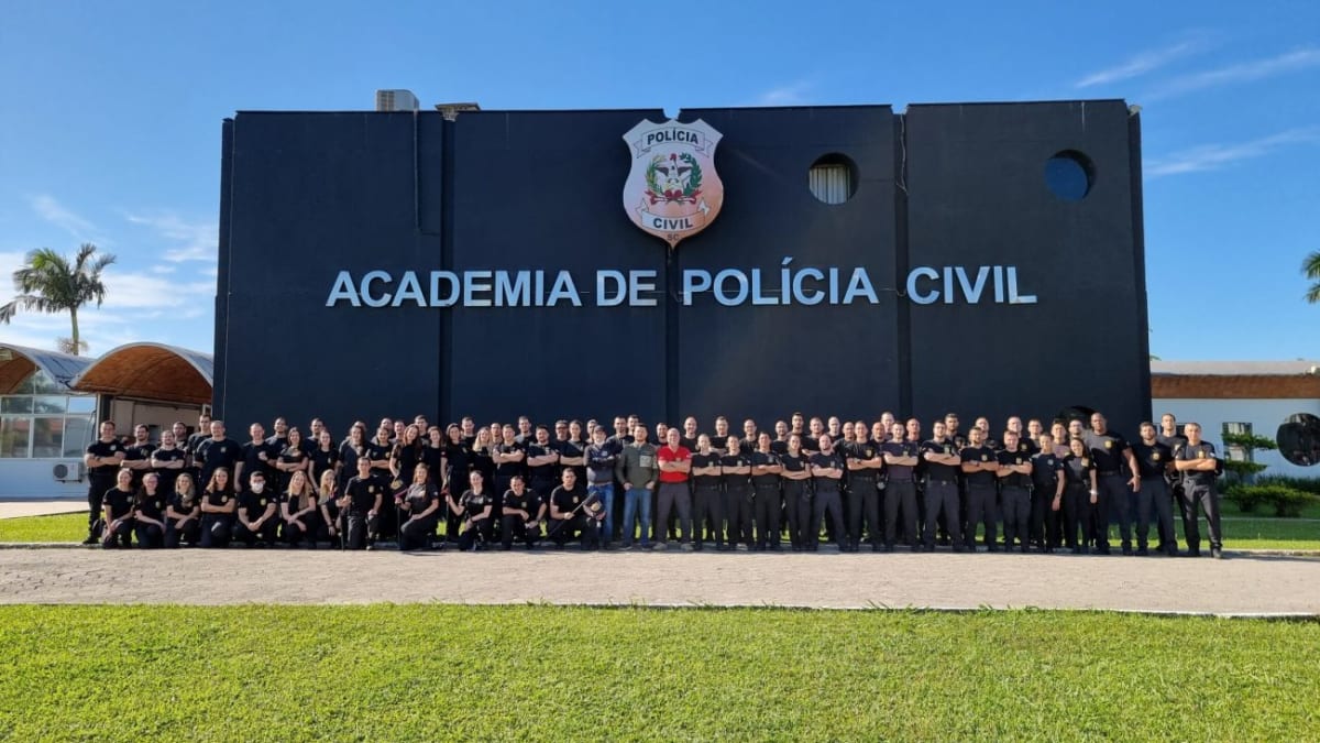 Santa Catarina nomeia 200 novos policiais civis após concurso público