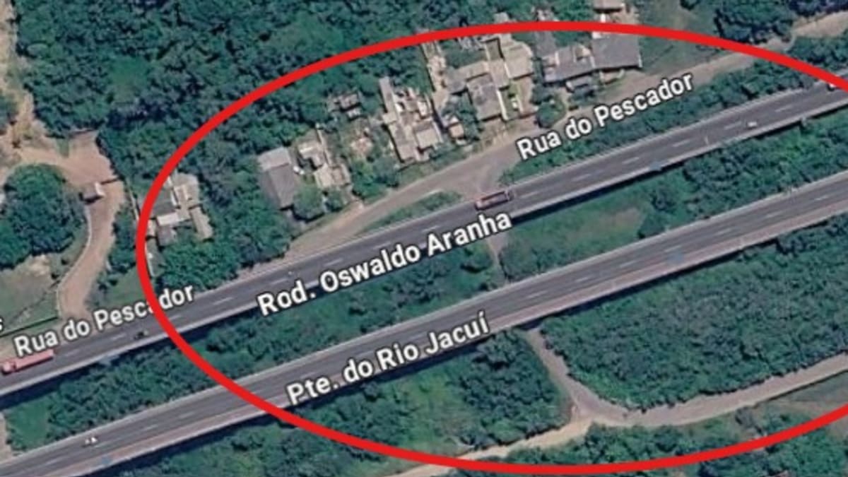 Alagamento no km 102 da BR-290 causa bloqueio na Ponte do Jacuí