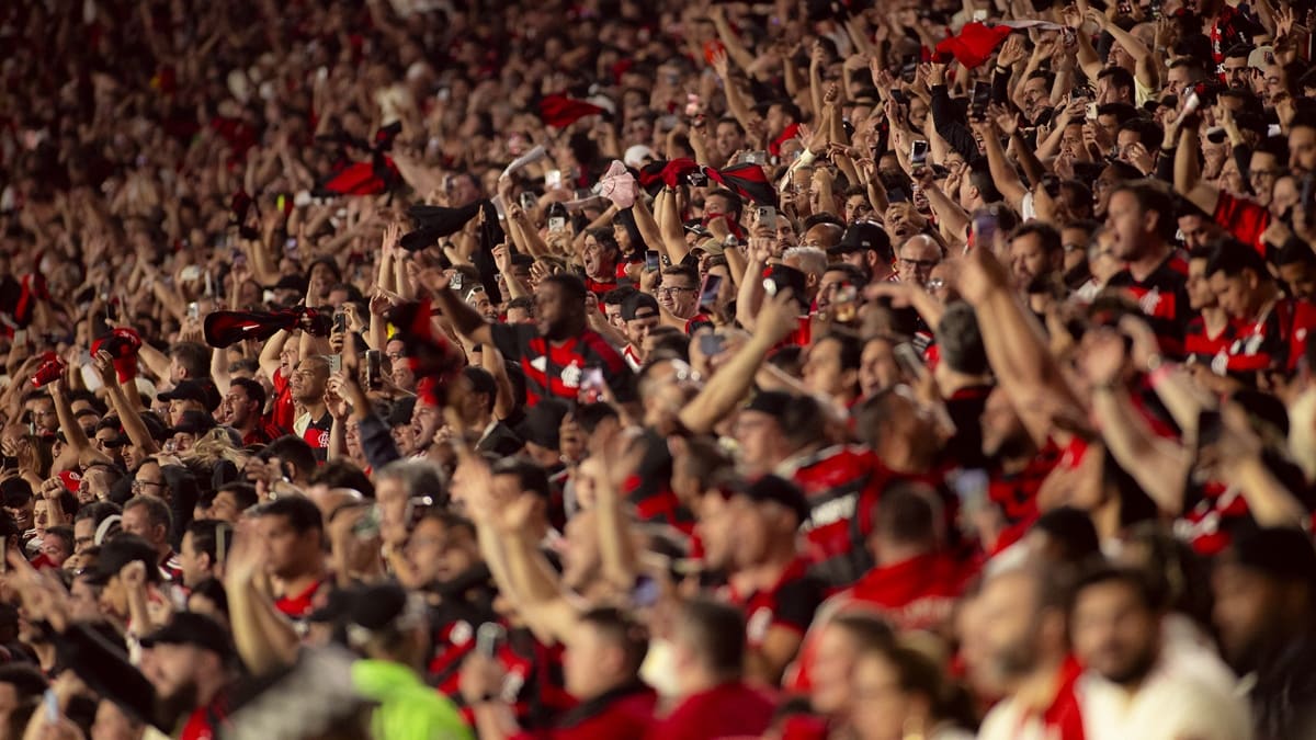 Flamengo lidera preferência nacional e amplia vantagem sobre Corinthians em pesquisa Datafolha