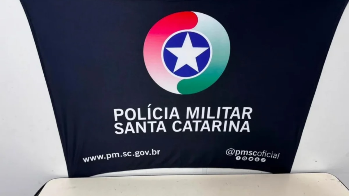 Homem morre após ser esfaqueado em via pública no bairro Salto, Blumenau