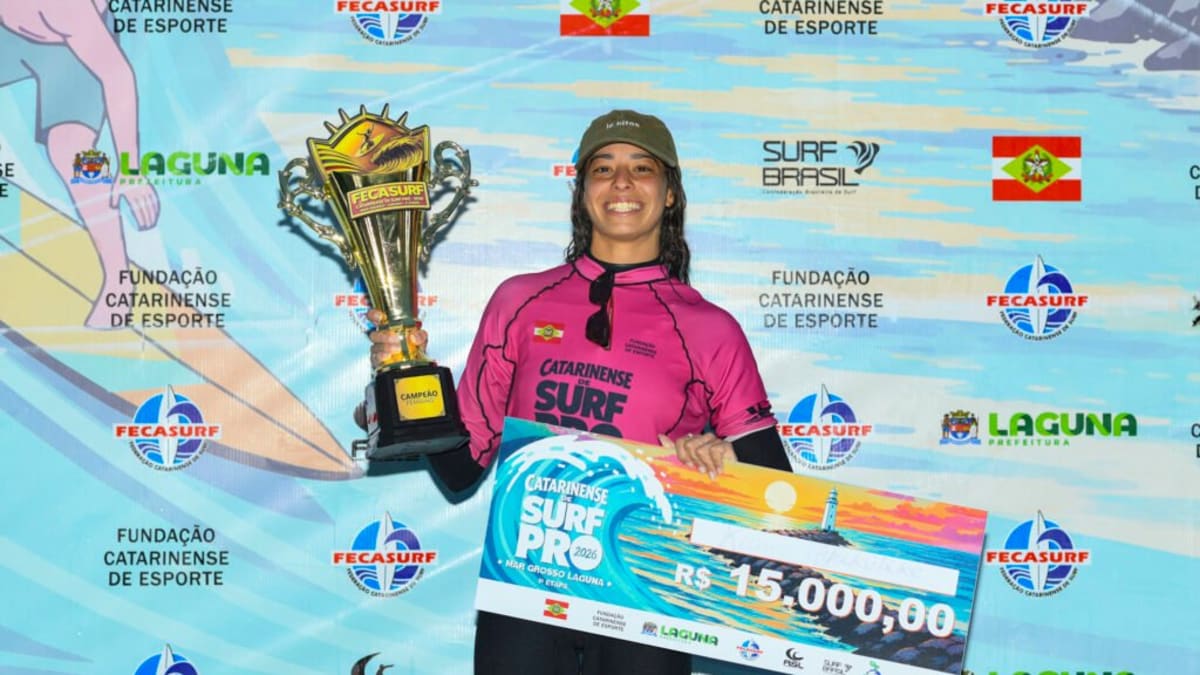 Laguna recebe etapa do Circuito Catarinense de Surf com vitória local