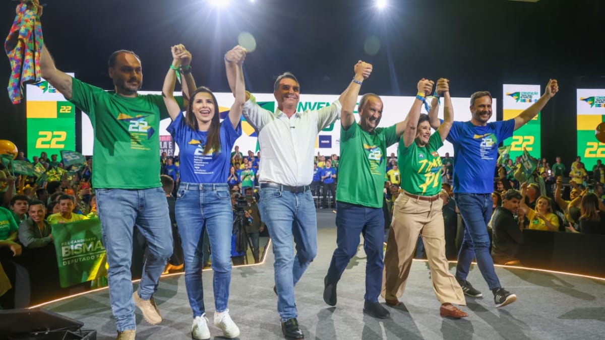 Jorginho Mello oficializa maior aliança política para reeleição em Santa Catarina