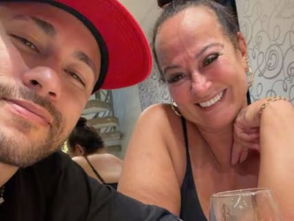 Neymar faz declaração para a mãe, Nadine Gonçalves: “Te amo demais”