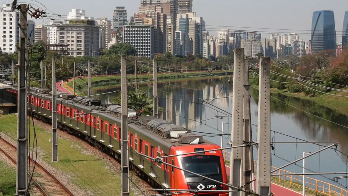 Greve dos ferroviários da CPTM causa cancelamento do rodízio e engarrafamentos em São Paulo