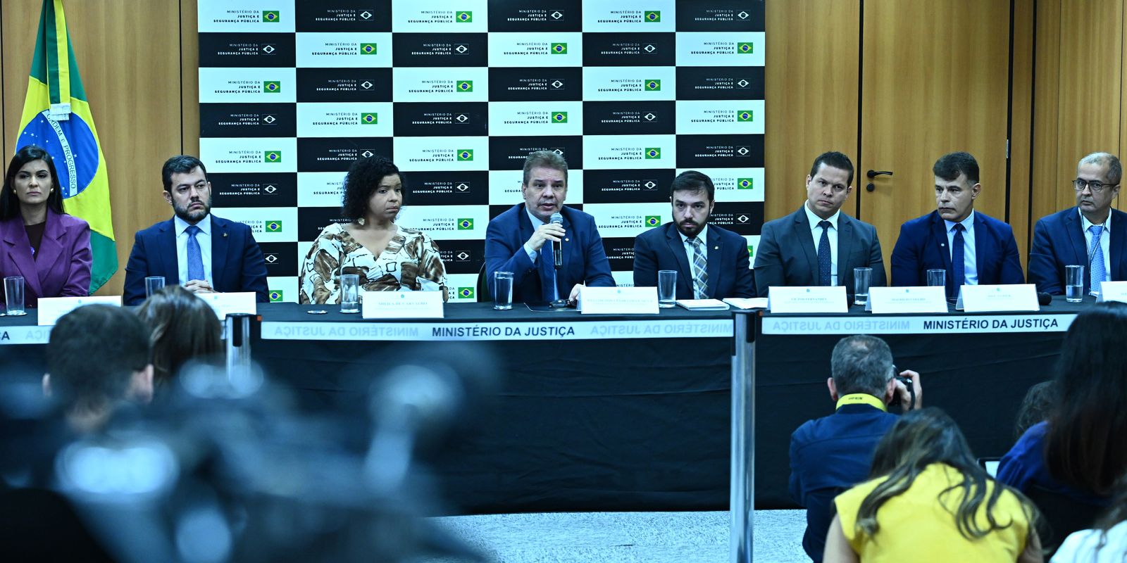 Operação Lívia combate violência contra jovens em comunidades virtuais