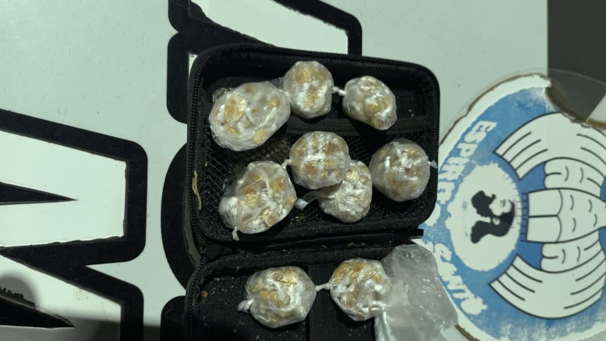 Homem é preso por tráfico de drogas em Piúma durante ação da Polícia Militar