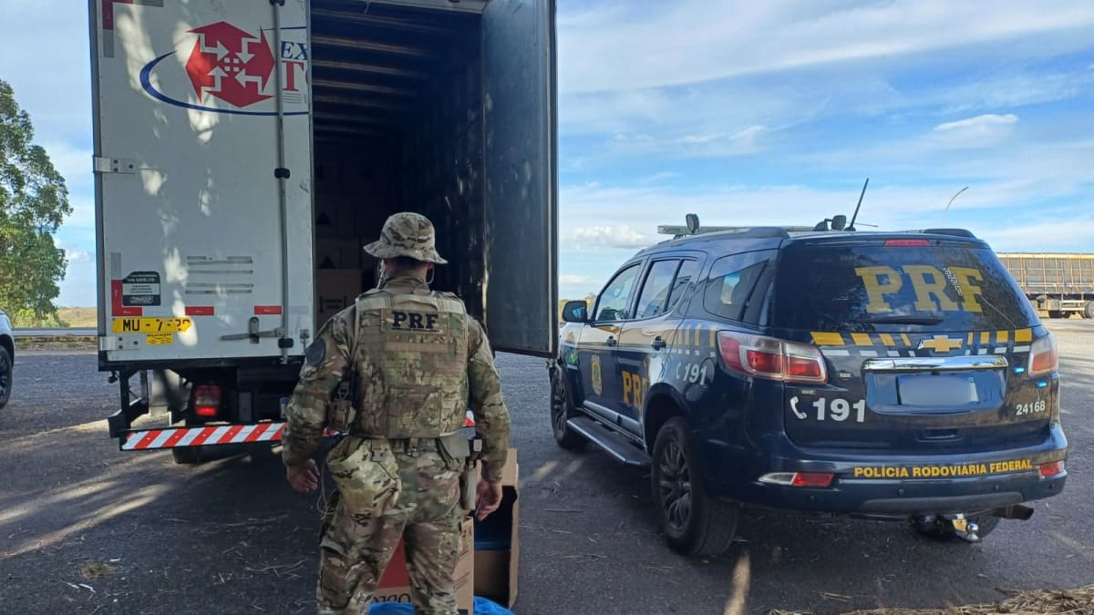 Homem é preso após manobras perigosas e apreensão de carga ilegal em rodovia de Minas Gerais