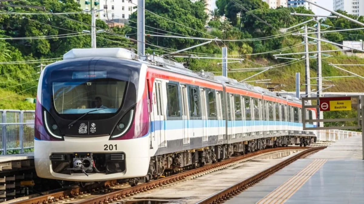 Metrô Bahia oferece vans gratuitas para facilitar acesso à Flipelô no Pelourinho
